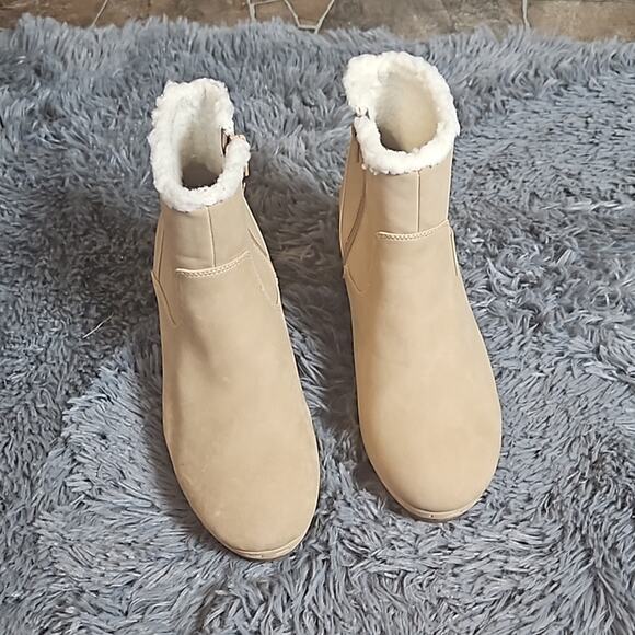 New Style & Co TOWNAA WINTER FAUX FUR ANKLE BOOTS Tan Sz 7 - Picture 3 of 12